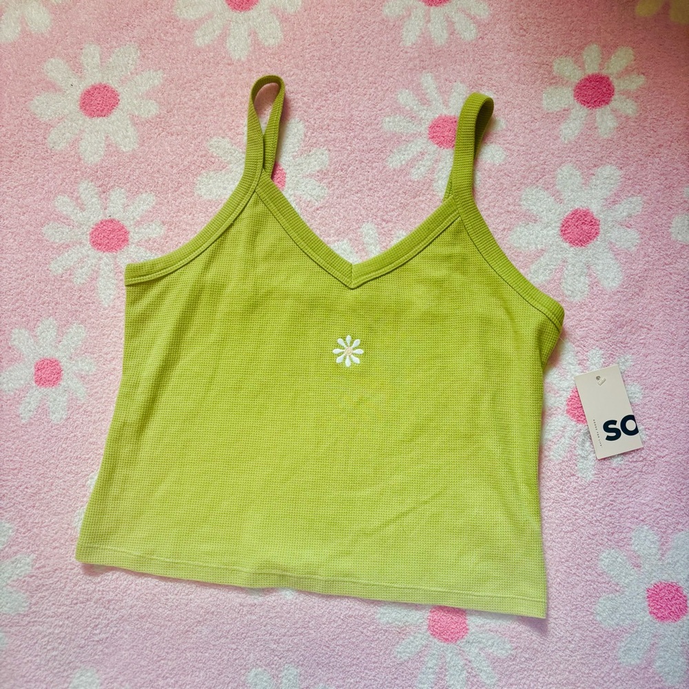 Y2K style tank